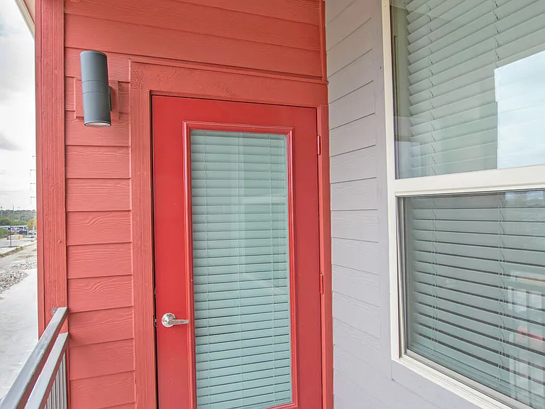 Loma Vista Lofts — Photo 33
