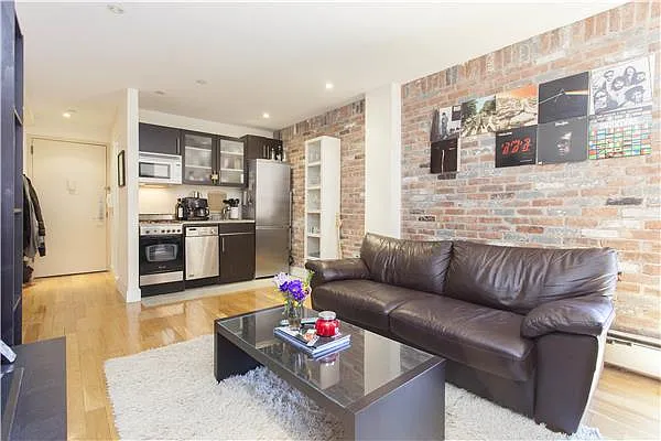Rented by Mirador Real Estate | media 25