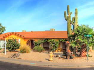 5704 W Laurie Ln, Glendale, AZ 85302