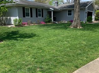 2140 Cameron Pl, Charleston, IL