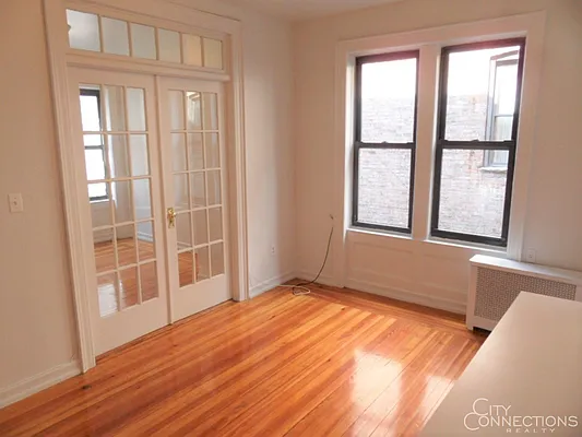 Rented by City Connections Realty | media 15