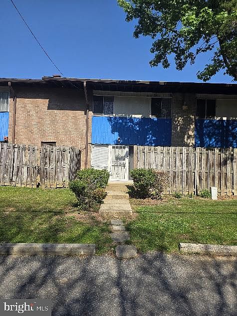 1st image of 2312 Ewing Ave APT 6