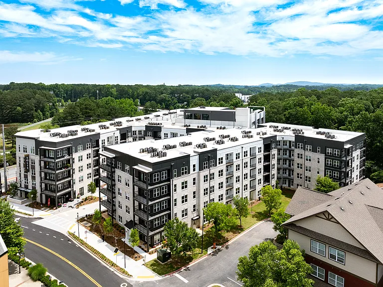 Solis Kennesaw — Photo 4