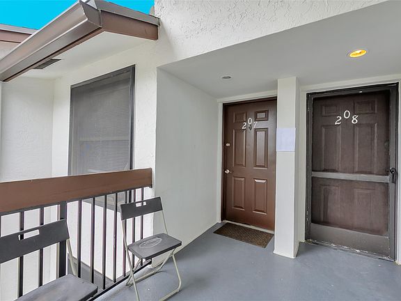 4th image of 206 Lake Pointe Drive #207