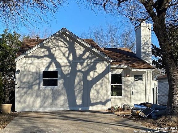 3rd image of 4138 Sunrise Terrace Dr