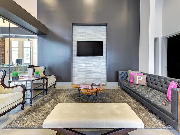 Leasing Office