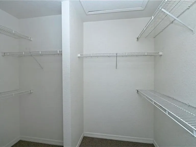 2133 Shadow View Cir — Photo 19