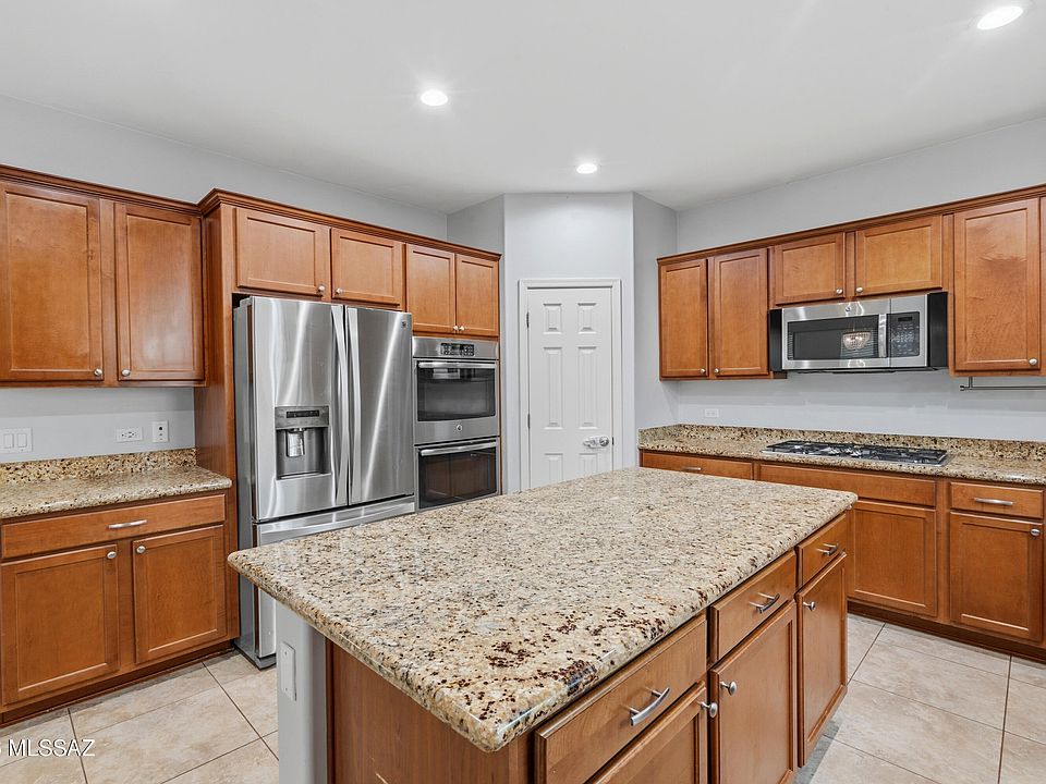 1st image of 668 W Calle Ocarina