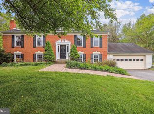 2215 Regina Dr, Clarksburg, MD 20871