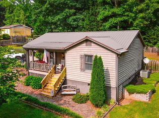 3521 Ridgewood Dr, Morganton, NC 28655