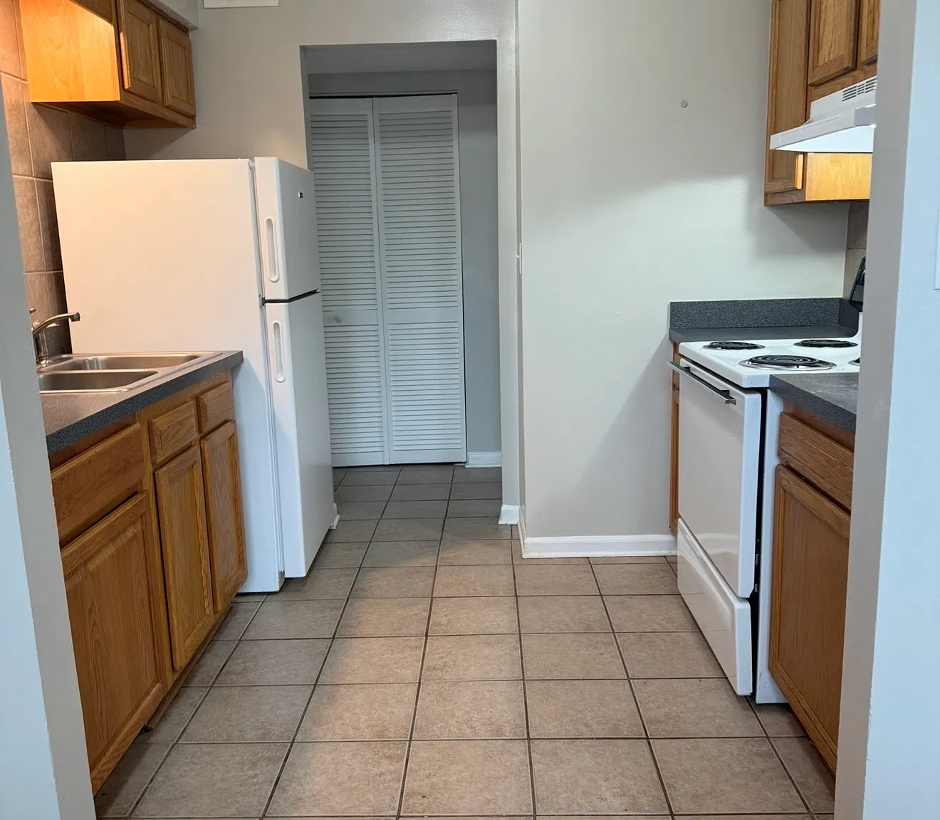 1 bed, 950 sqft, $795 — Photo 3