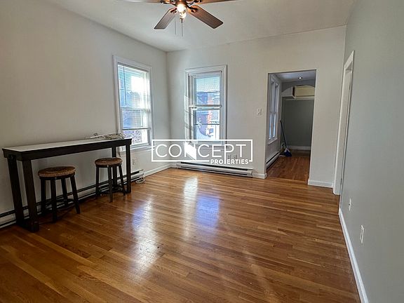 3rd image of 17 Pembroke St #2CP