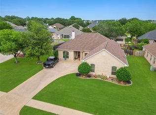 1022 Belmont Dr, Kennedale, TX 76060