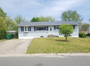 24 Brandies Rd, South Toms River, NJ 08757