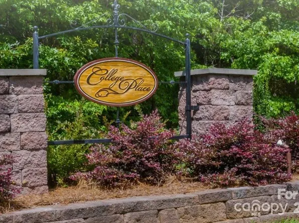 22 & 23 Lyndon Dr, Lancaster, SC 29720