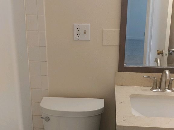 5th image of 1311 2nd Ave W APT 201