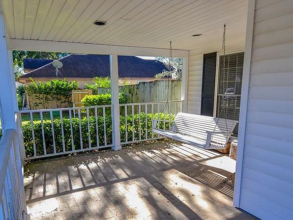 4th image of 323 Remington Dr