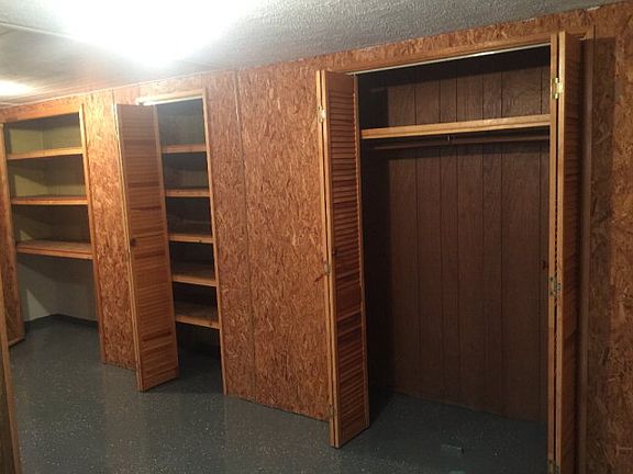 2nd image of 1585 Shela Blvd