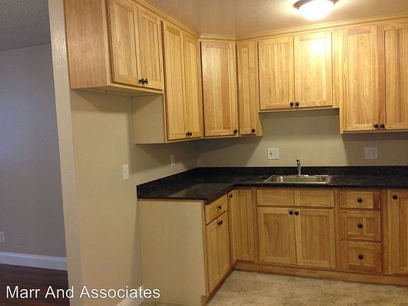5th image of 957 Joaquin Ave APT B