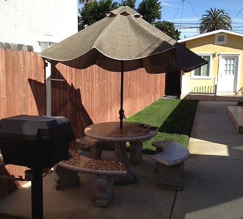 5th image of 5014 Del Monte Ave