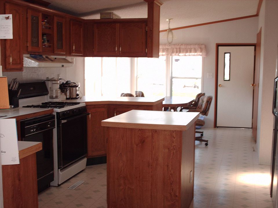 2nd image of 530 Mineral Point Ln