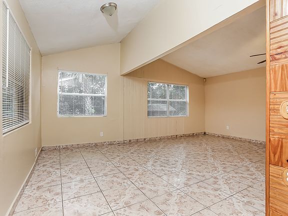 4th image of 5180 Lake Nina Dr