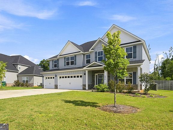4th image of 806 Harley Farms Dr