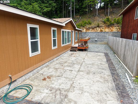 3rd image of 63463 Council Rd