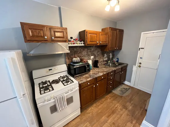 264 Forster St APT 4, Harrisburg, PA 17102