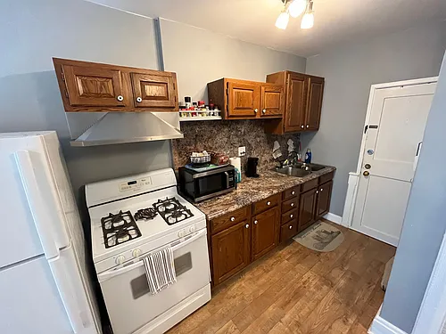 264 Forster St #4 Photo 1
