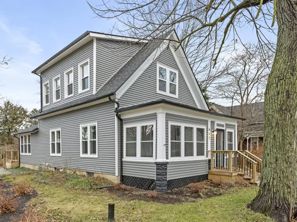 601 Institute St, Valparaiso, IN 46383