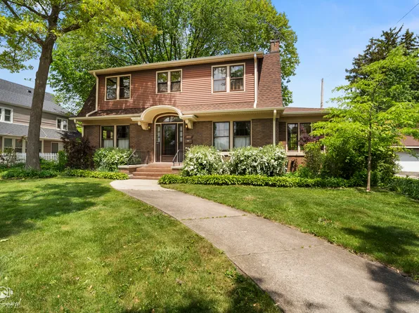 1055 Glenwood Ave, Joliet, IL 60435