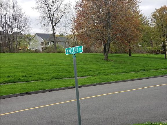 4th image of 38 Mallard Ct #38