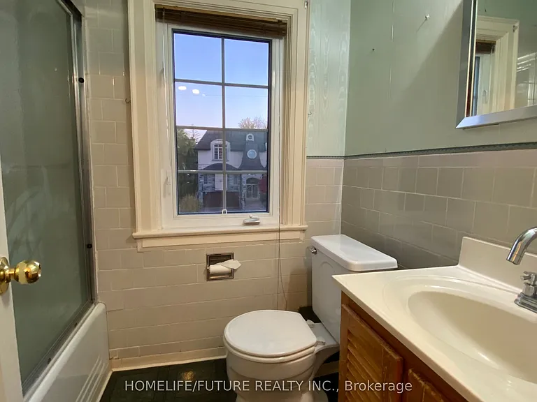 192 Parkview Ave — Photo 9