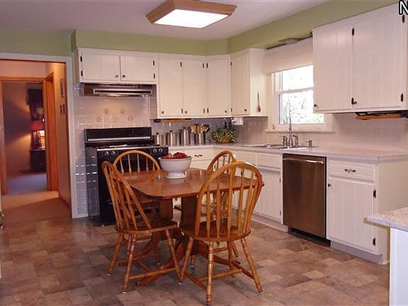 4th image of 2505 Skyline Dr