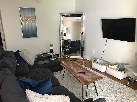 4th image of 1301 S Howard Ave APT A17