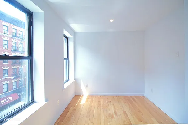 Rented by Corcoran | media 32