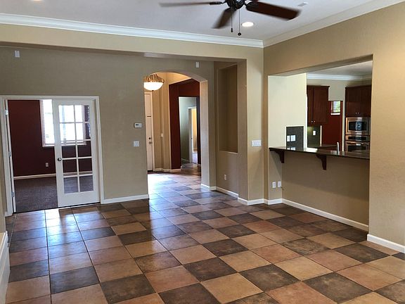 5th image of 2076 Plumeria Ln