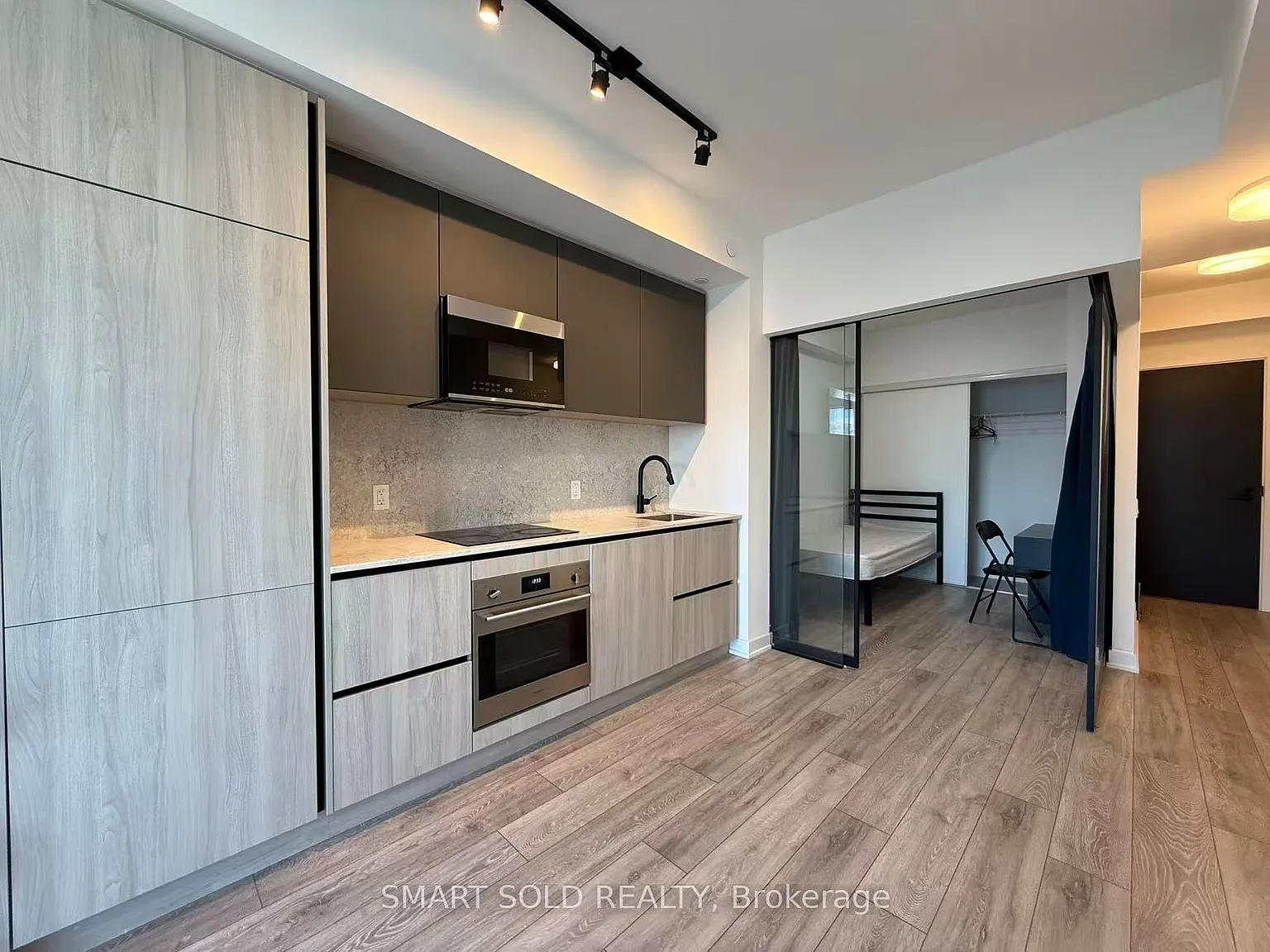 2 bed, $2,900 — Photo 2