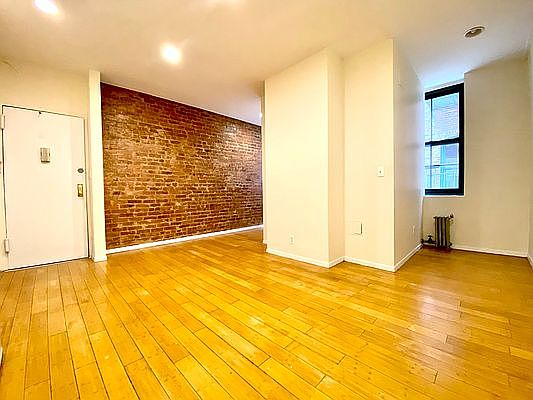 2nd image of 504 E 79th St #3AV