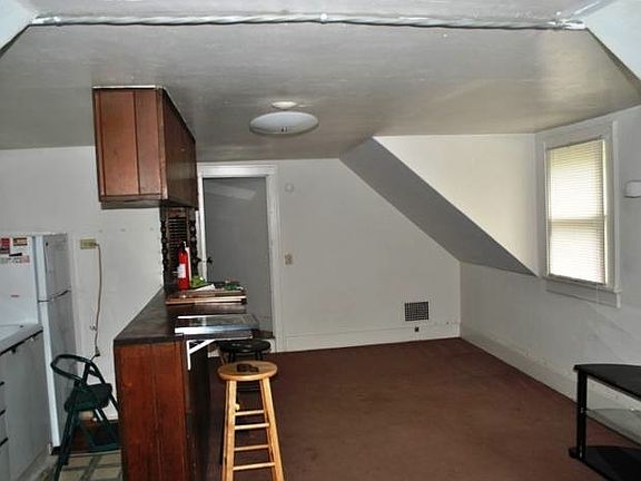 Living Room/Bar/Kitchen