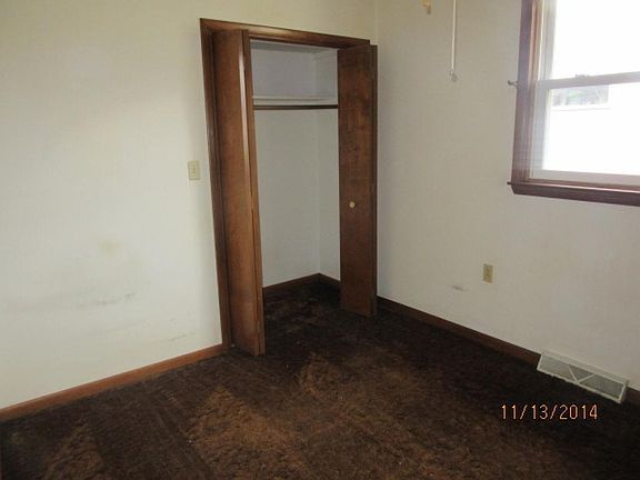 5th image of 806 Meadow Ave