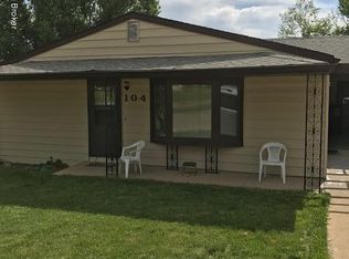104 3rd St SW, Watford City, ND 58854