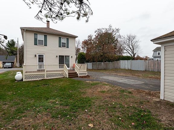 5th image of 14 Essex St
