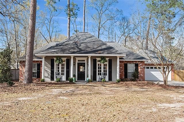 1st image of 100 Madewood Dr