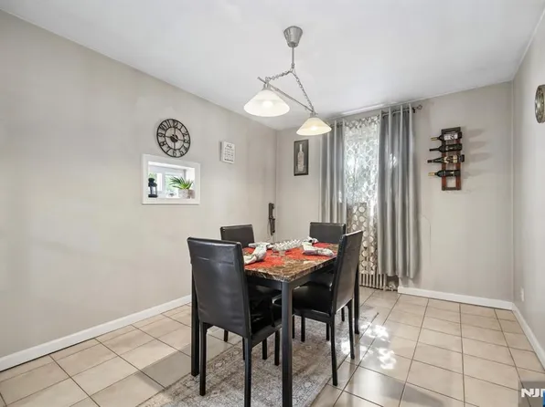 582 Belmont Ave, Haledon, NJ 07508