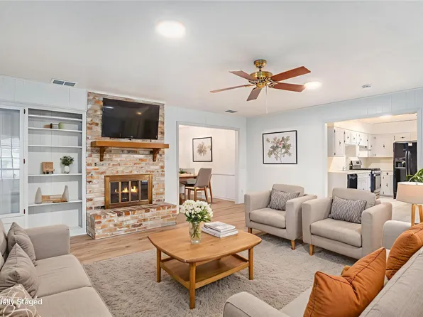 8877 Bayonne Dr, Shreveport, LA 71118