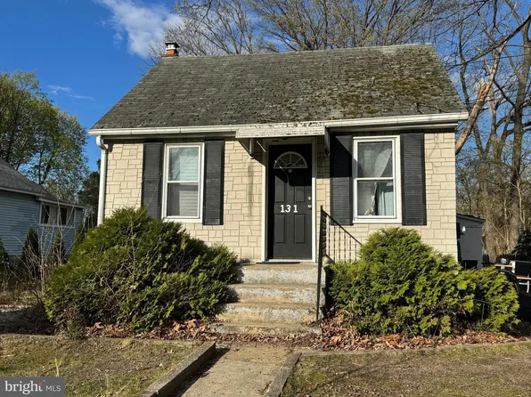 131 W Clearview Ave, Pine Hill, NJ 08021