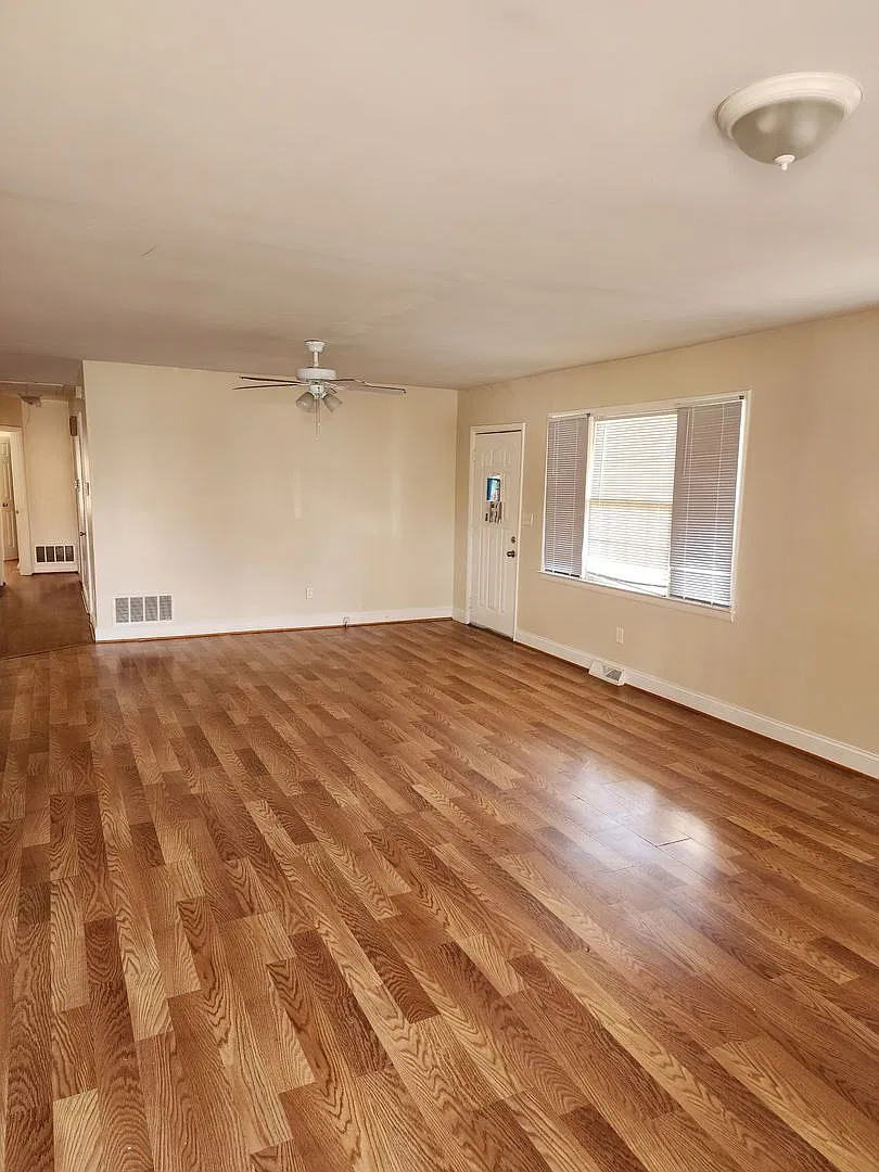 15 Fleetwood Drive — Photo 2