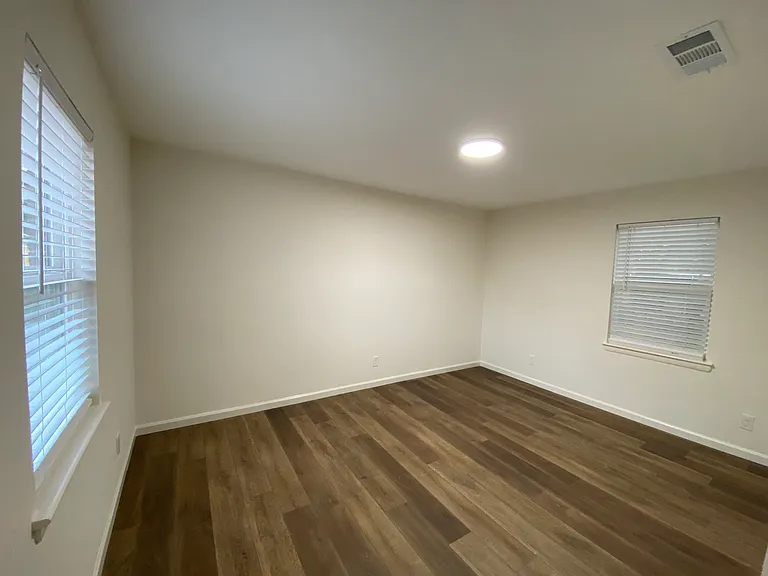 10106 Brockbank Dr — Photo 25